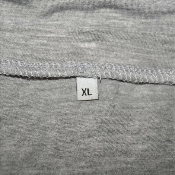 Lot Of 4 Ladies Pullover T-Shirts Size XL Short Sleeve Stretch Red Black Gray Wh - Picture 10 of 12